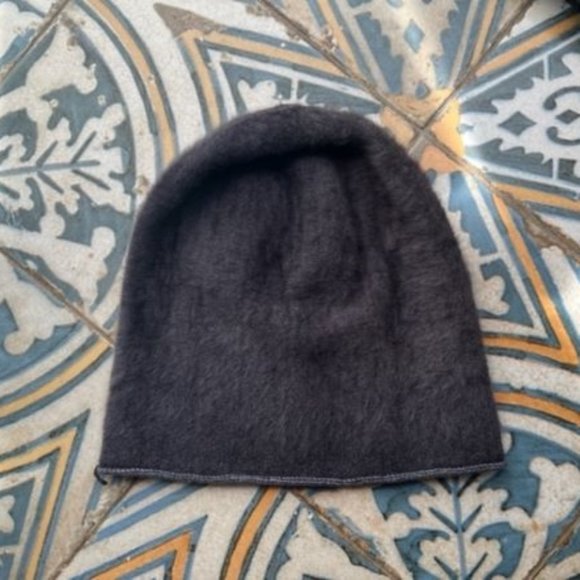 Reinhard Plank Angora Beanie in Grey - Picture 2 of 4